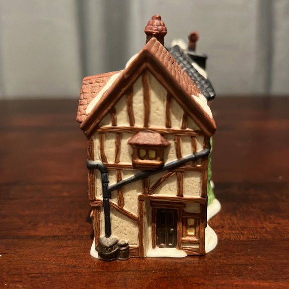 Department 56 Christmas Ornament The Old Curiosity Shop Charles Dickens Heritage - Picture 3 of 16